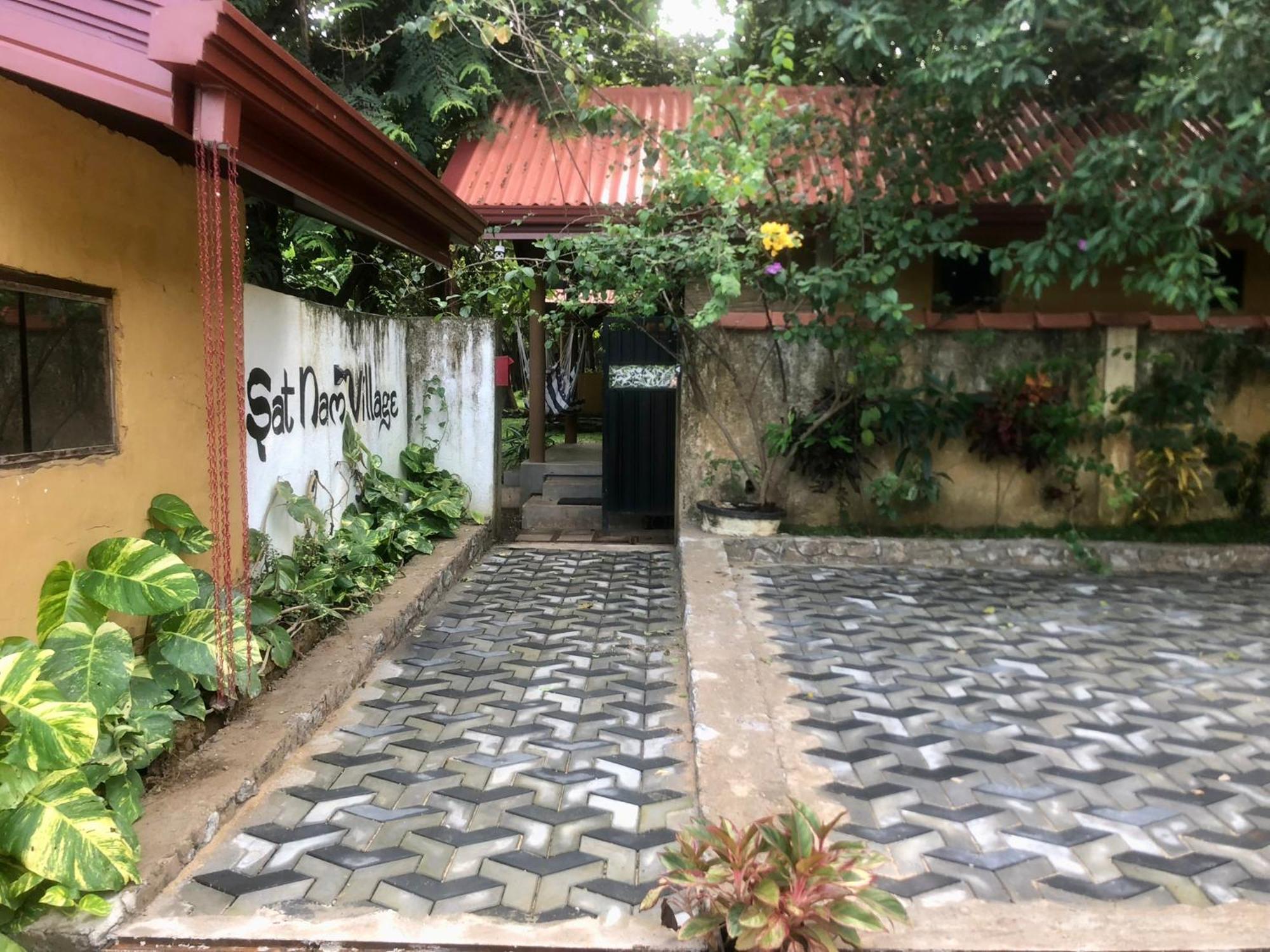 Sat Nam Village Eco-Hotel Sigiriya Exterior photo