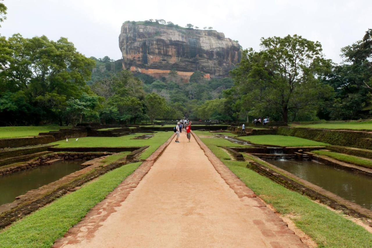 Sat Nam Village Eco-Hotel Sigiriya Exterior photo